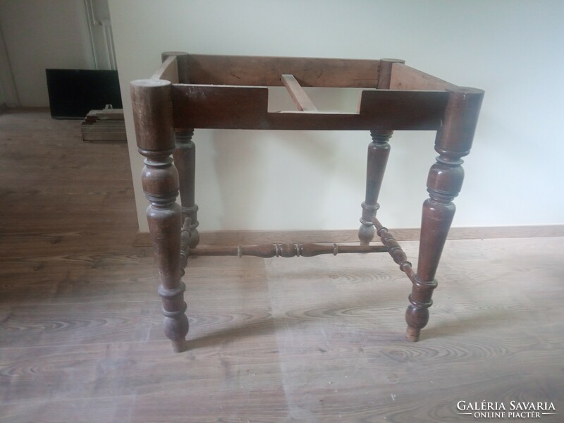 Fabulous antique table legs - table frame