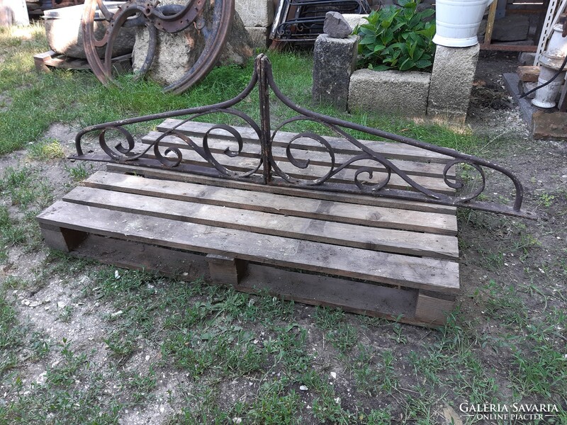 Old gate decoration