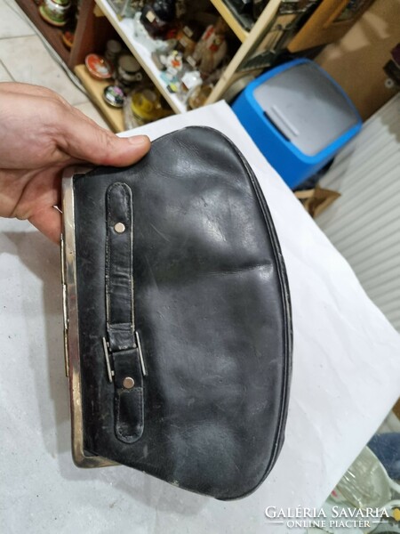 Old leather women's bag