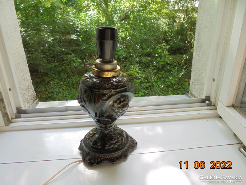 Antik szecessziós majolika olaj lámpa test dombor vízililiom mintával