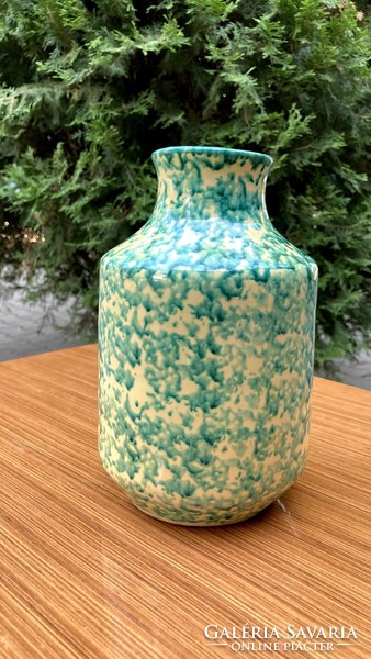 Pond vase rare green-yellow