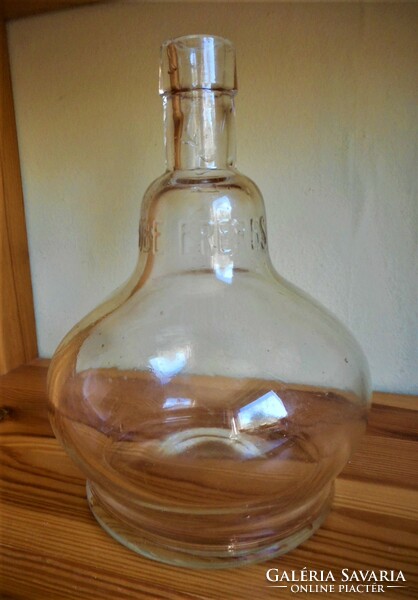 Old big hob liqueur bottle (embossed)