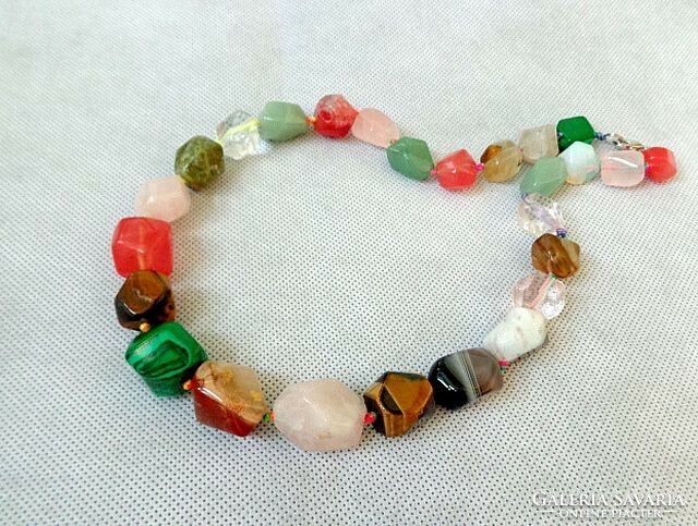 Multicolored mineral chain