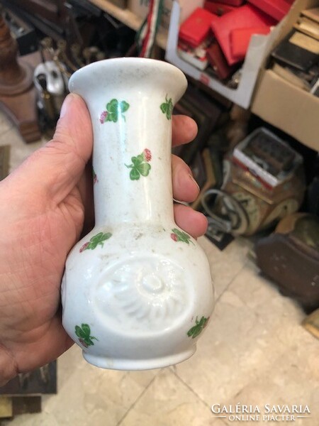 Zsolnay porcelán váza, 12 cm magas, hibátlan darab.