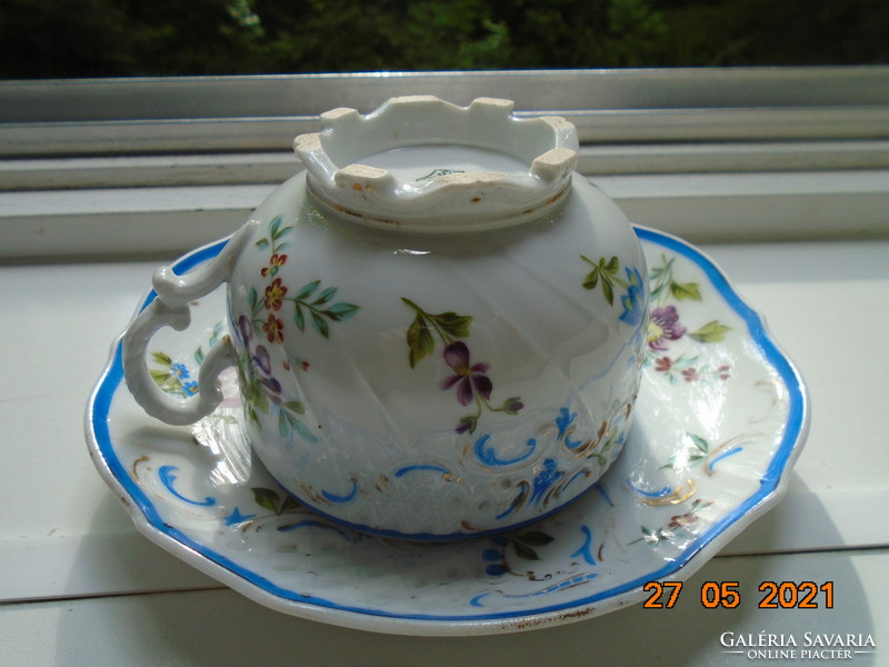 1873 Pfeiffer & Löwenstein Geschütz Embossed Gilded Grid and Handmade Floral Tea Set l