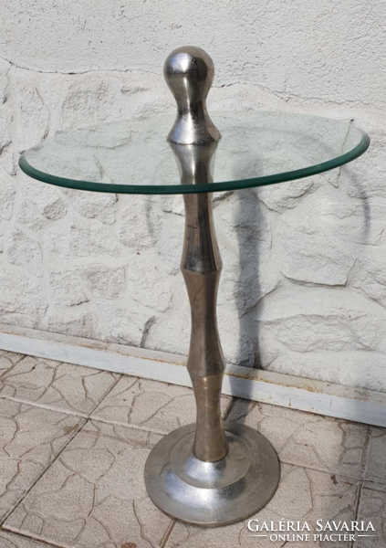Design fém és üveg körasztal
