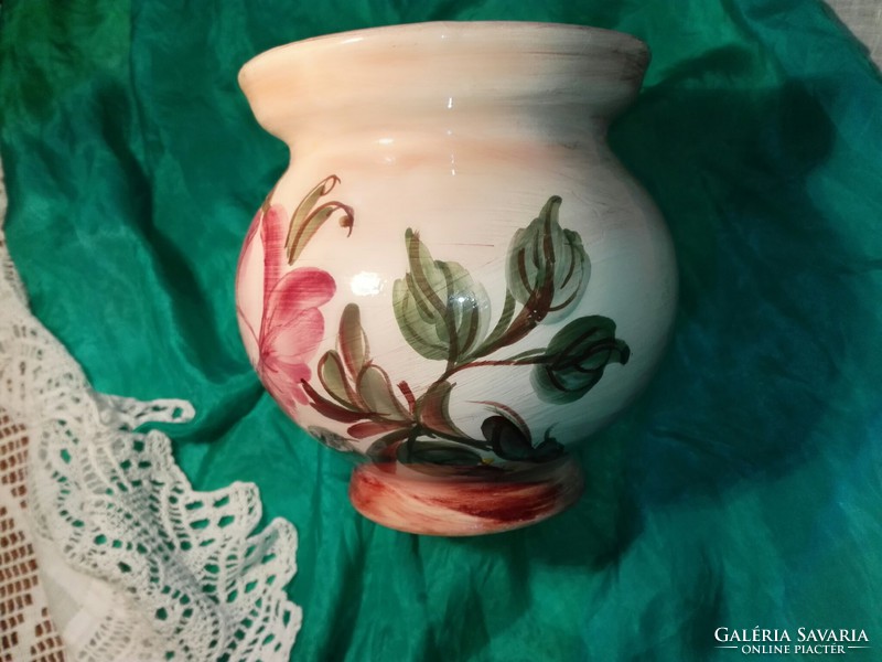 Hand-painted ceramic jug, bastard .... with Saxon j signature 12x12cm ..