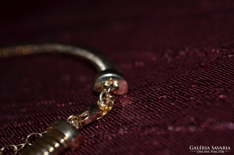 Marked gilt jewelry necklace
