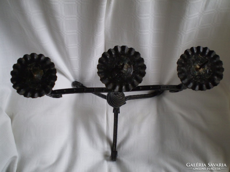 Wrought iron table candle holder with 3 branches