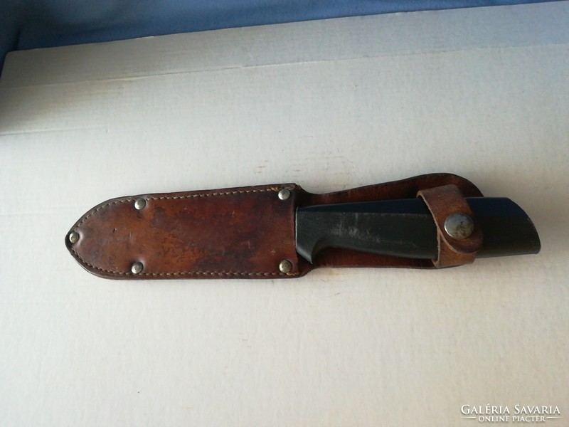 Mikov hunting knife