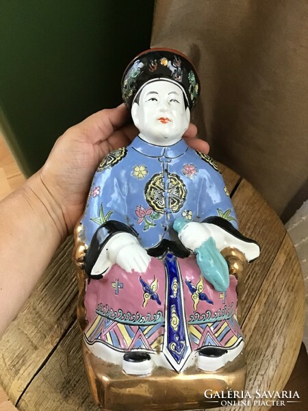 Régi kínai kézzel festett porcelán szobor
