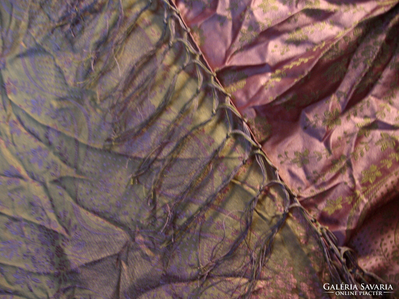 Selyem damaszt lila-zöld kendő,terítő barokkos mintával, rojttal