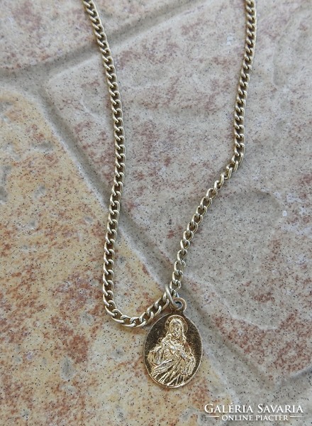 Gold necklace with a coin of the heart of Jesus - the Virgin Mary on the back with your baby