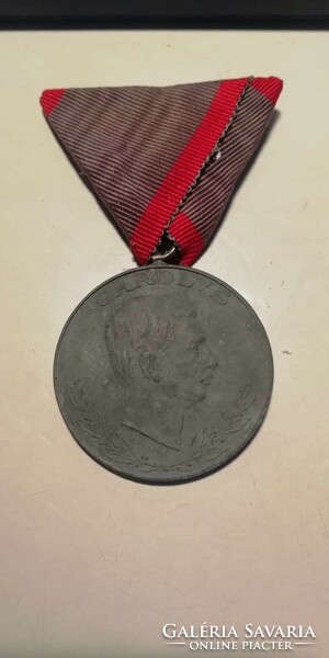 Első Világháborús IV.Károly Sebesülési Érdemérem kitüntetés 1 sávos szalagon