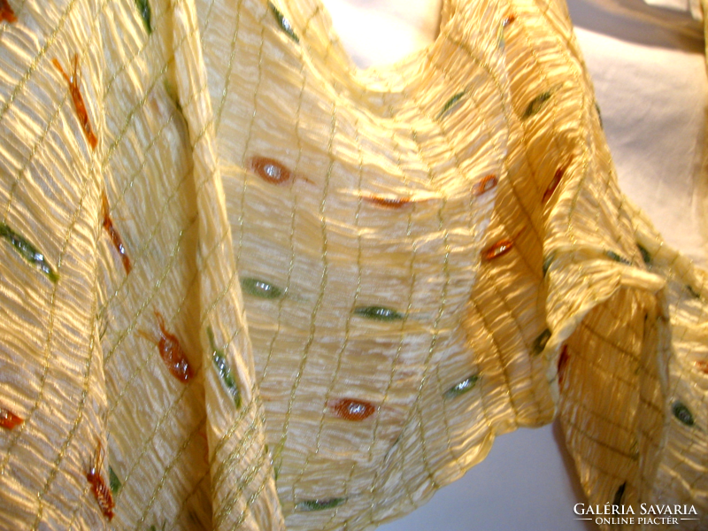 Cream-colored sintered gauze stole and scarf interwoven with shiny thread