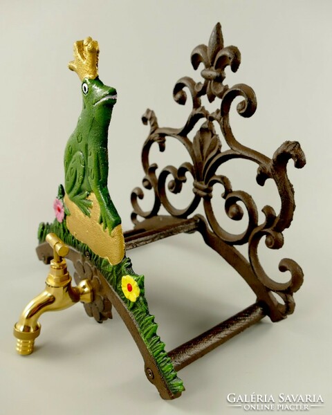 Frog King - Cast Iron Hose Holder