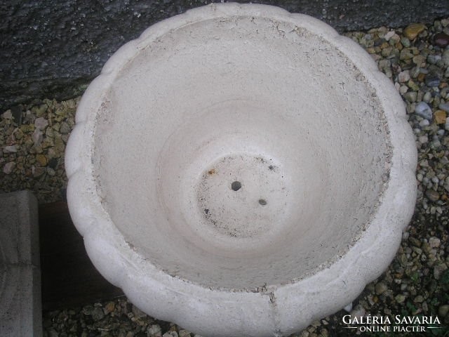 N13 baroque flowerpot, + herb etc. sculptural concrete, rarity for sale 23.5 Kg