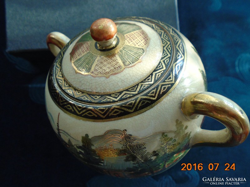 19.Shimazu medieval shogun clan signed satsuma tea sugar bowl