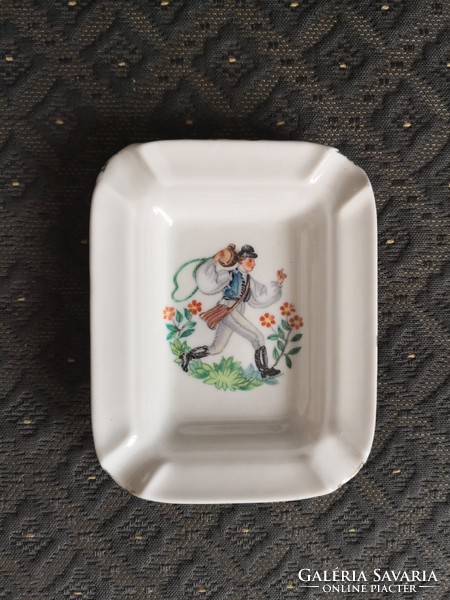 Drasche square bowl / ashtray (1936-1941), bachelor with water bottle