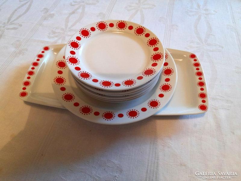 Retro Alföldi porcelán piros mintás, süteményes készlet kínáló  tálakkal