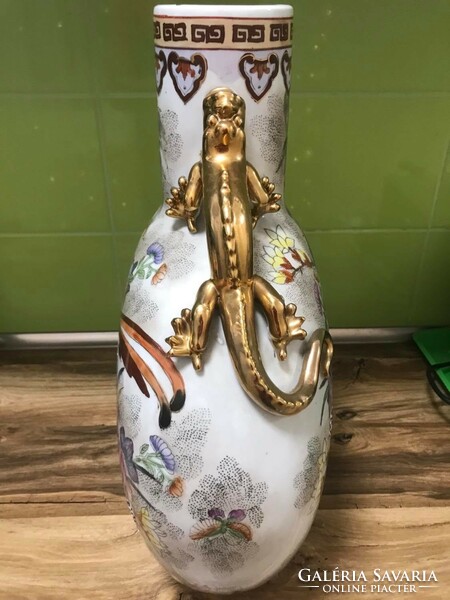 Chinese huge vase