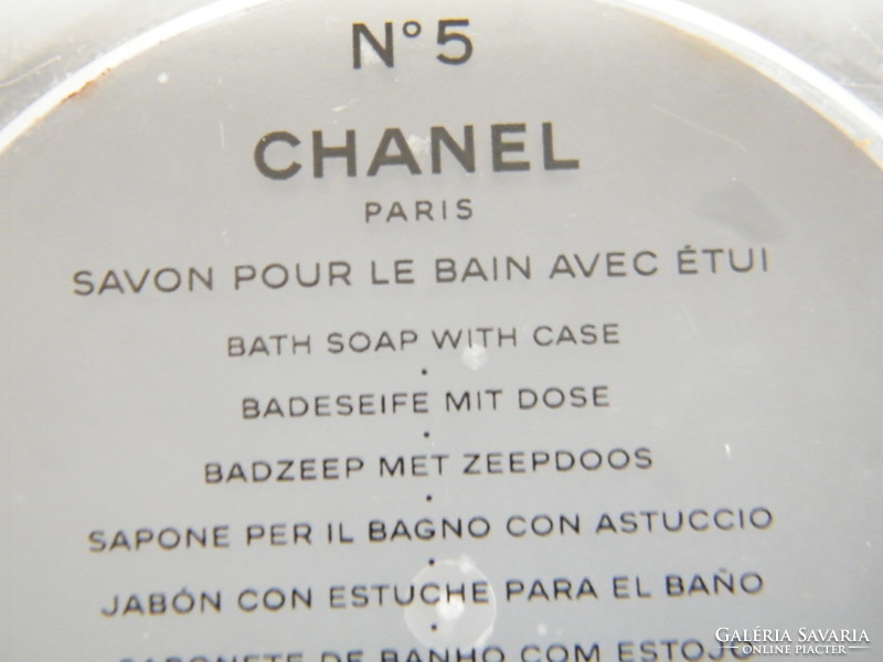 Chanel No. 5. doboz