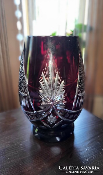 Polished purple glass vase is beautiful, flawless 20 cm high