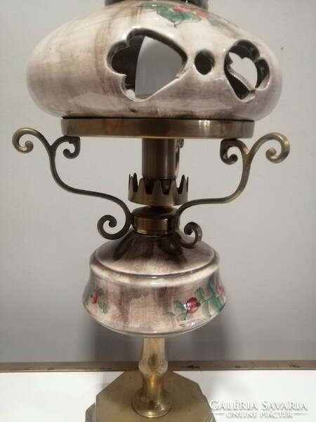 Ceramic table lamp bedside lamp. Negotiable !!