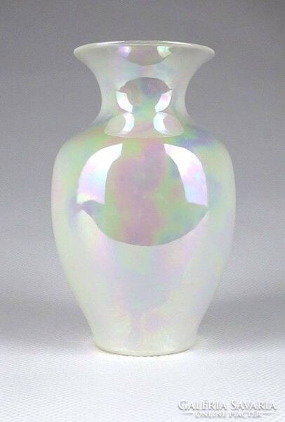 1J549 small metzler & ortloff iridescent porcelain vase 10.5 Cm dresden