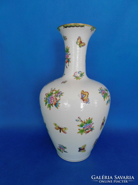 Herend Victoria's giant vase