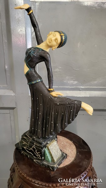 Art deco táncos nő szobor
