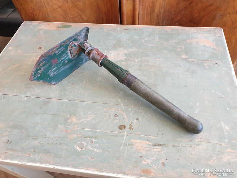 Old unscrewable landing military spade