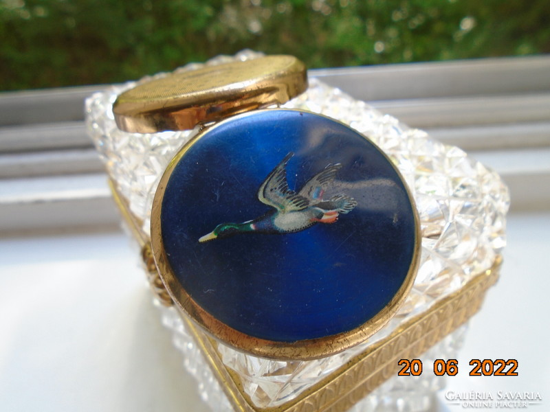 Flying wild duck on enameled lid, gilded english stratton vintage pill box
