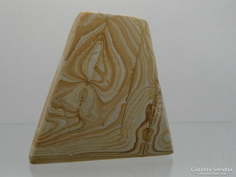 Natural ruin marble / landscape stone / patterned stone. Rare limestone version 118.4 grams collection piece.