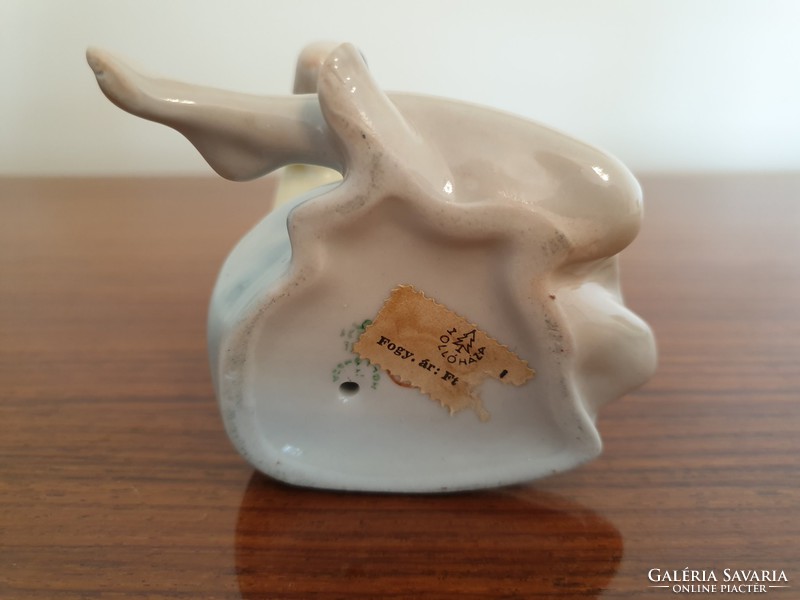 Retro régi Hollóházi porcelán lány ülő figura