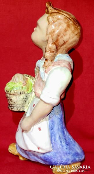 Beautiful ceramic statue of little girl H. Mariamer, florist