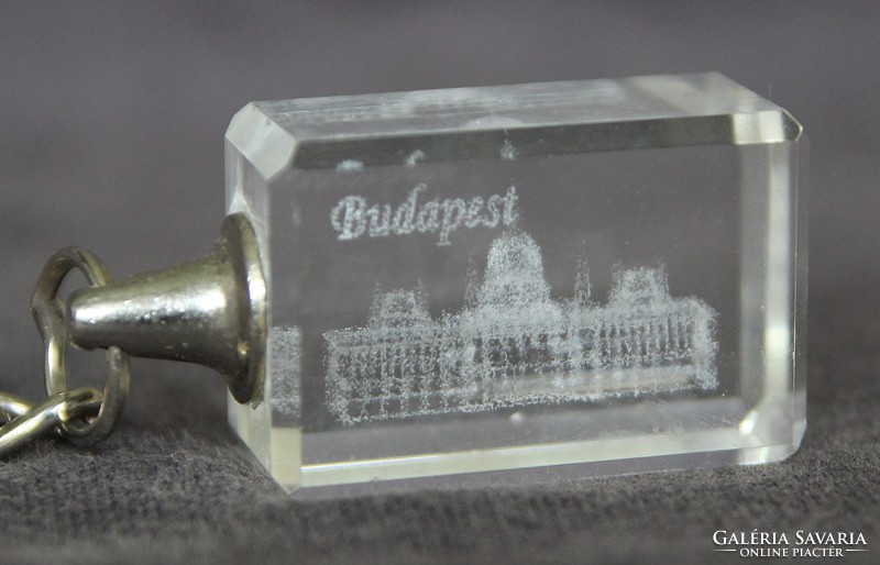 3D Lézer Vágott Lézer Gravírozott Hasáb,Kristály Üveg,a Budapesti Parlament Látképével !Kulcstartó