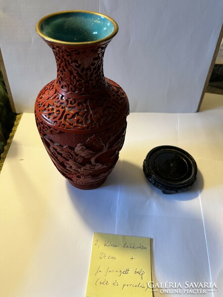 Chinese red lacquer vase and its carved sole!