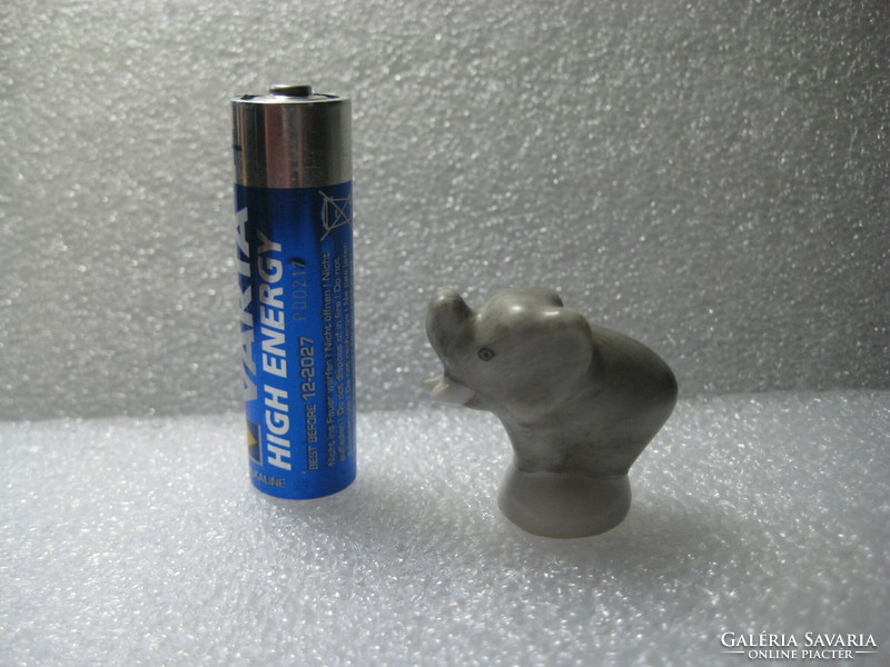 Ó- herendi  elefánt , miniatúra  3 cm  , ritkán felbukkanó  darab