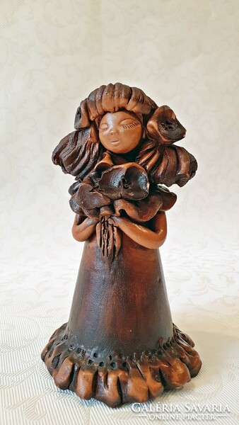 The work of György Újpál. Beautiful, old, brown-glazed, ceramic little girl with flowers. 17.5 cm. Significance.