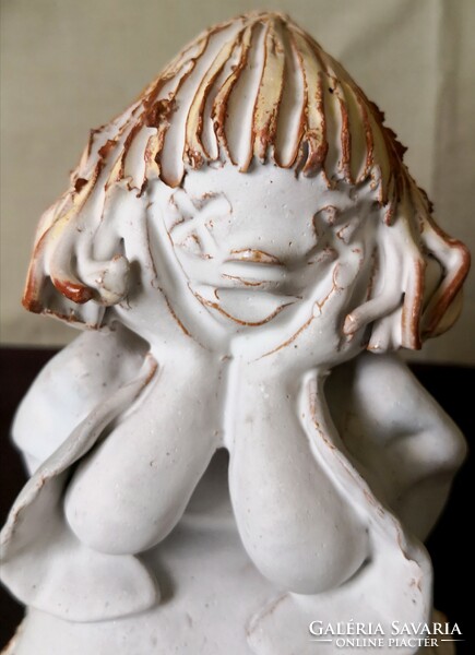 Dt/080 - éva orsolya kovács ceramicist - thinking girl
