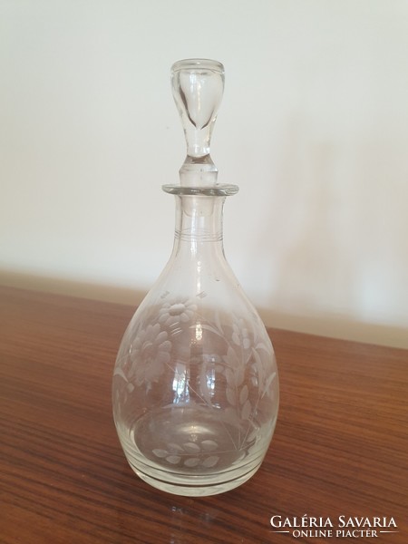 Régi vintage dugós italos üveg csiszolt virágmintás likőrös palack