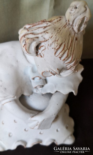 Dt/074 - éva kovács orsolya ceramicist - seated girl