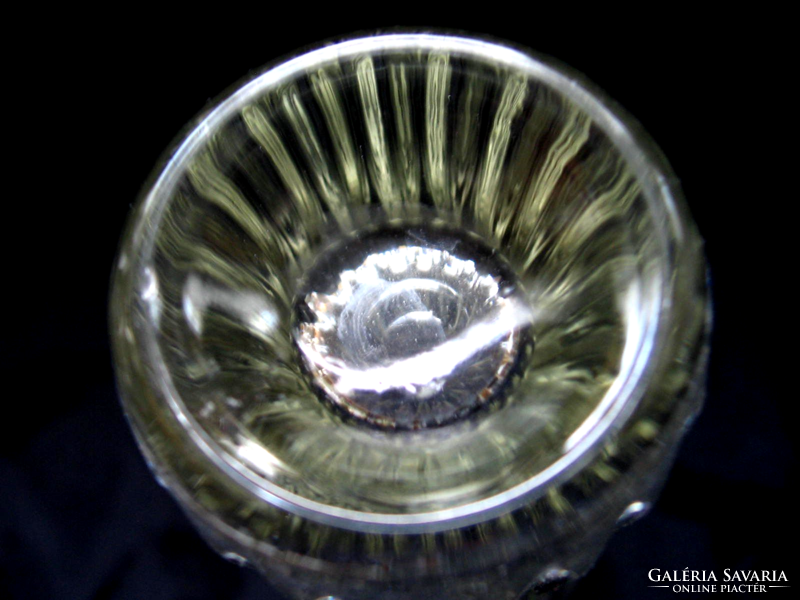 Ribbed crystal vase