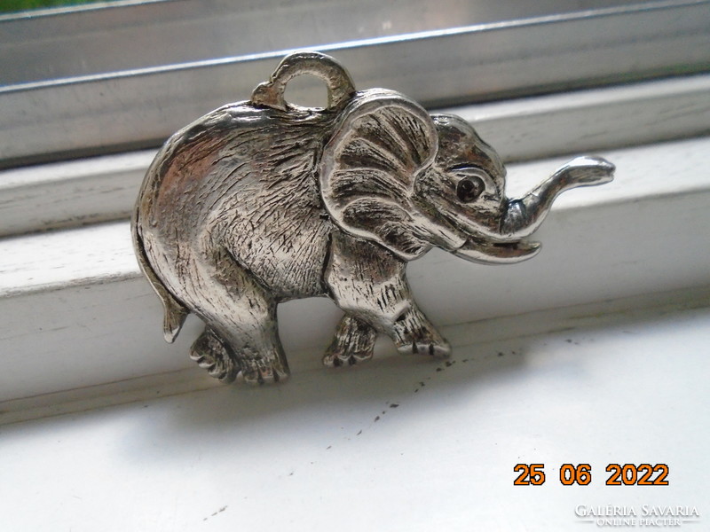 Silver plated elephant pendant with M.S.Creations paris