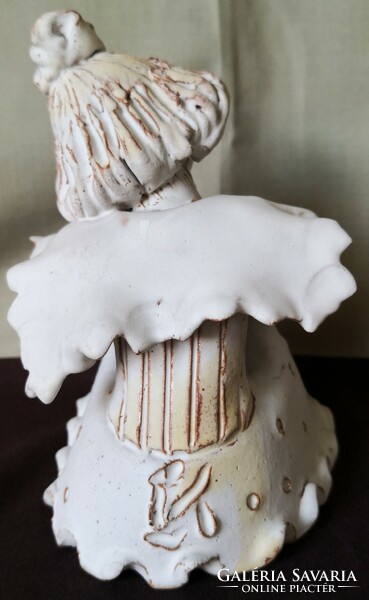 Dt/074 - éva kovács orsolya ceramicist - seated girl