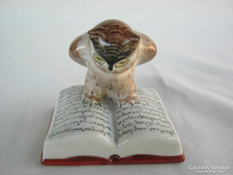 Retro ... A wise owl sitting on a nipple book with a porcelain drasche porcelain figurine