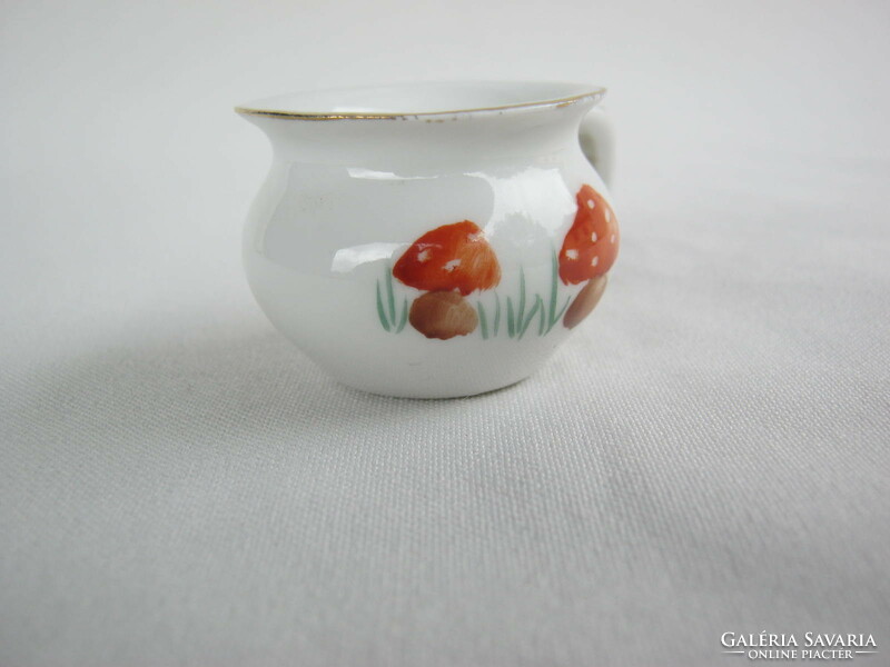 Aquincum porcelain mushroom mini mug