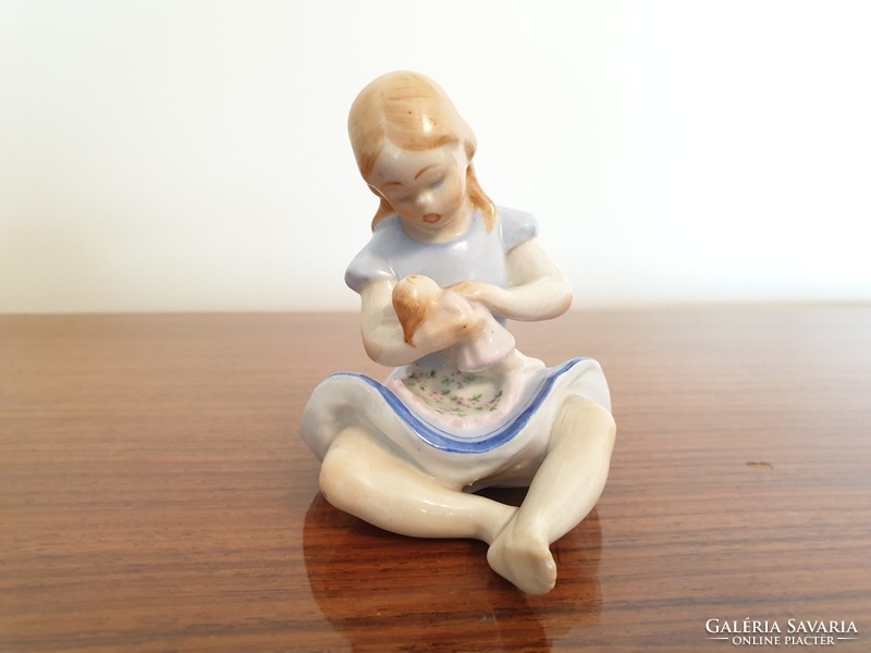Régi KP Drasche porcelán babázó kislány lány figura