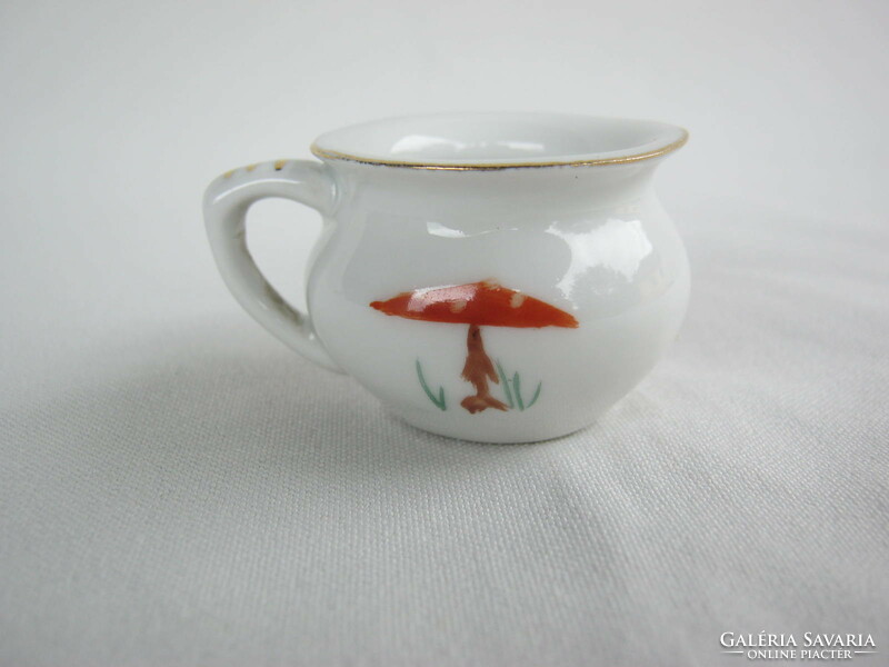 Aquincum porcelain mushroom mini mug